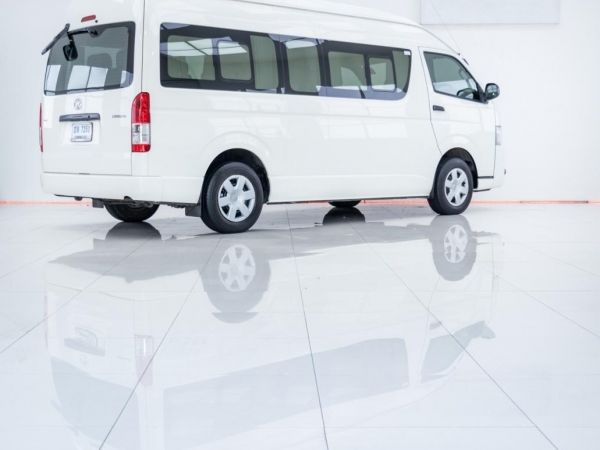 2015 TOYOTA COMMUTER 3.0 AT รูปที่ 1